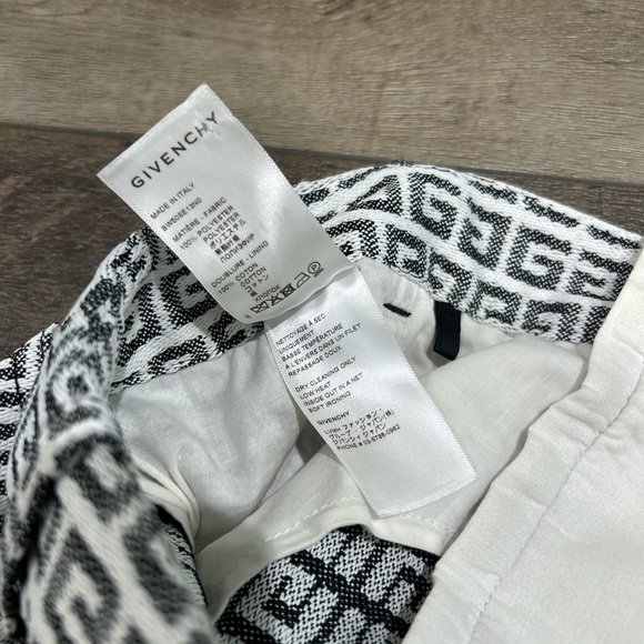 Givenchy 4G motif embroidered mini shorts - Picture 6 of 9